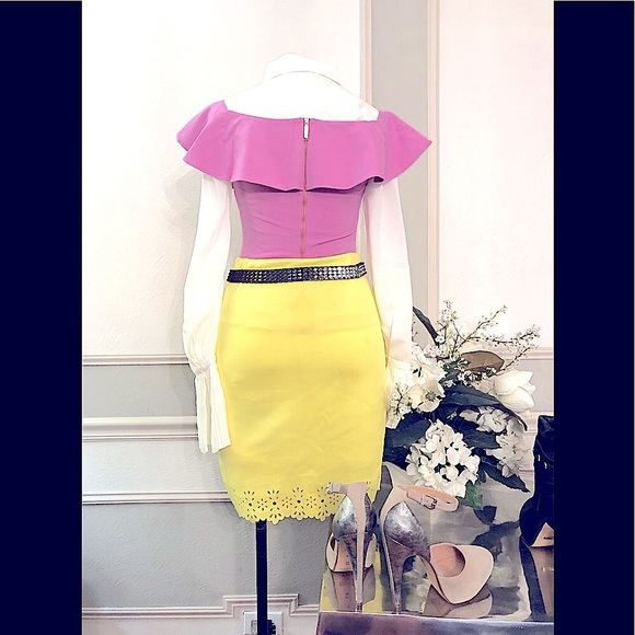 NWT- Amethyst Ted Baker Off the Shoulder,Ruffle, Back Zip Blouse-sz Small - Picture 2 of 5